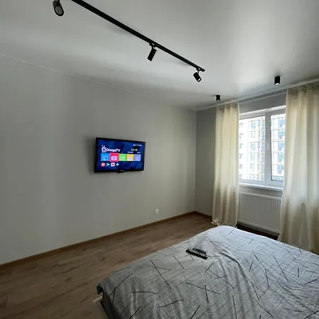 Квартира В Парку Біля Озера, 10 Хв До Центра, 1Км Тернополь Экстерьер фото